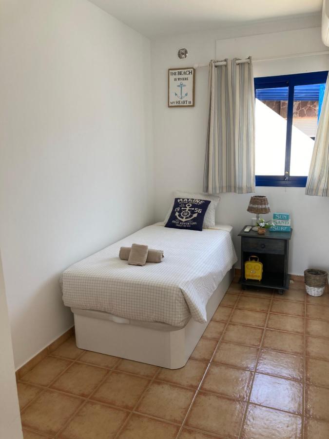 Beach House With The Heated Pool Next To Rocky Point Corralejo Exterior photo